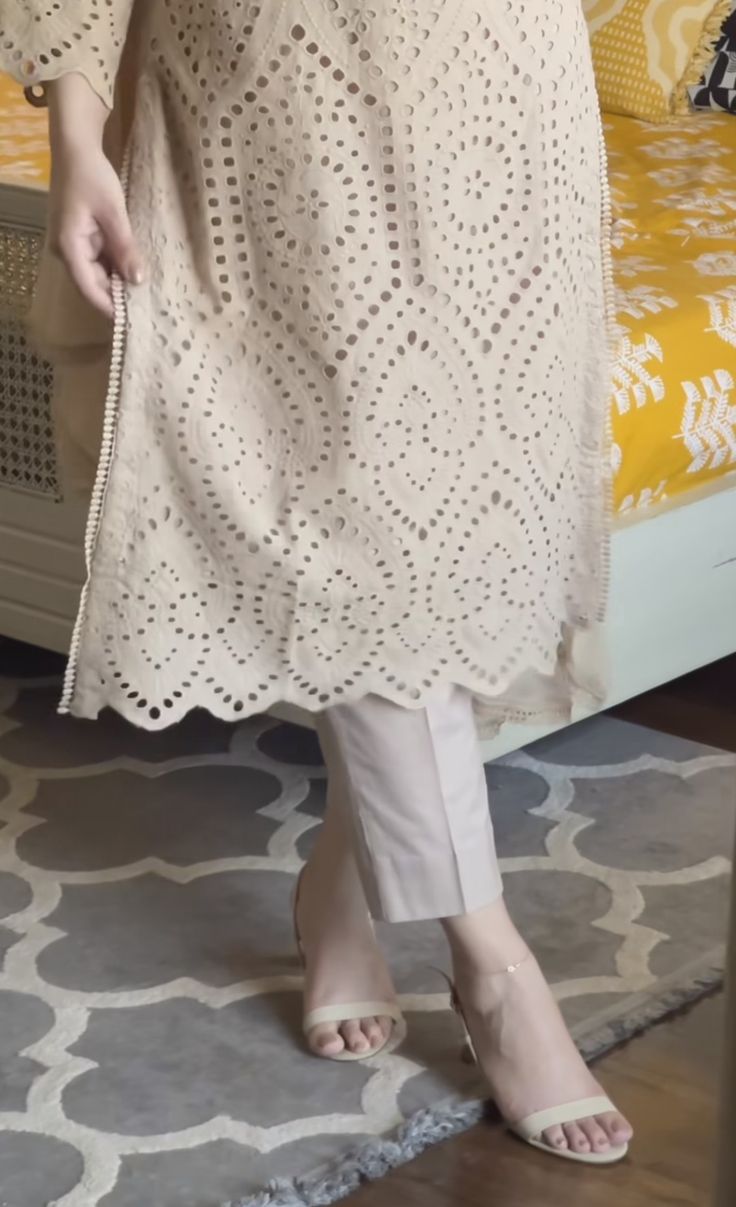 Royal Hakuba Chikankari