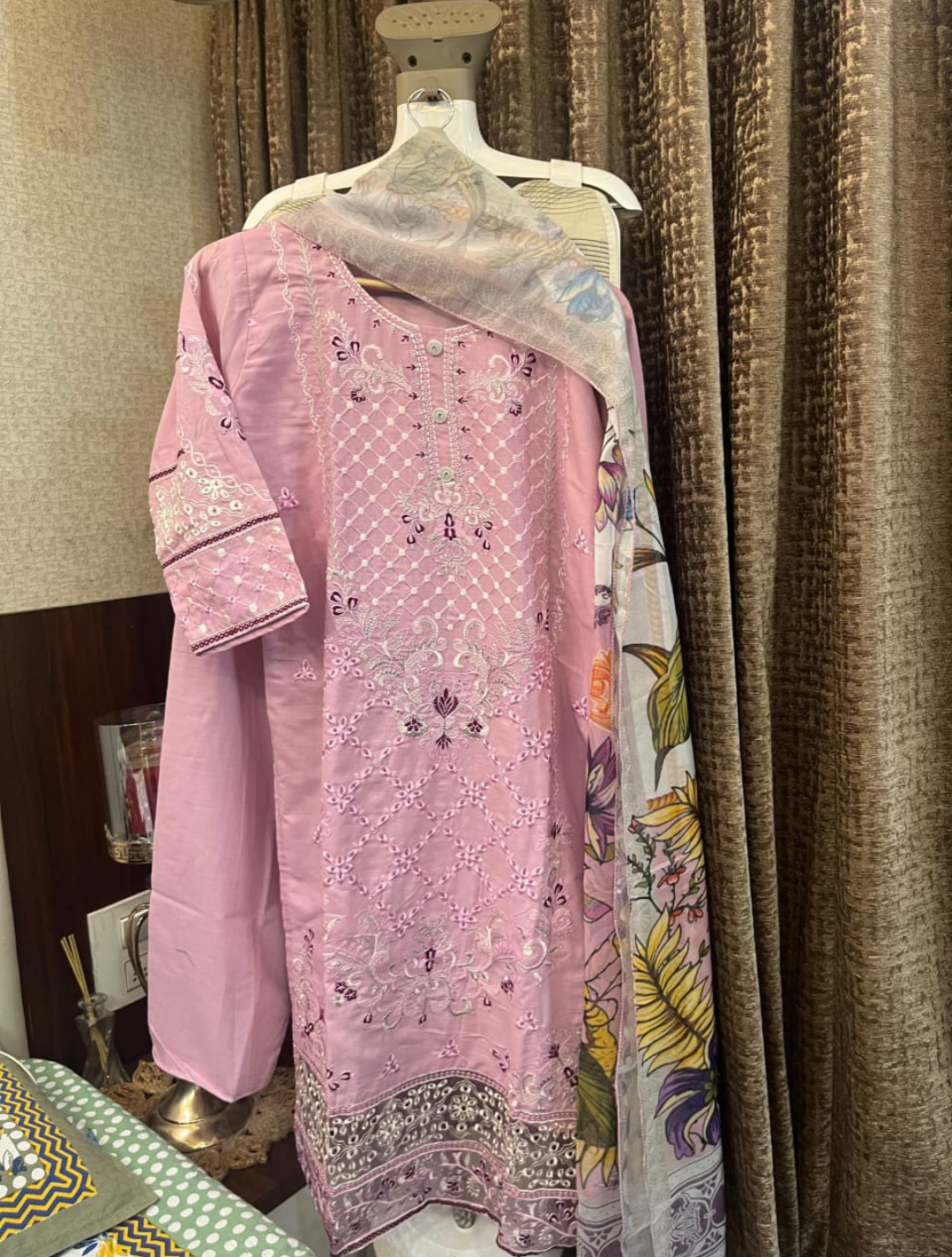 Embroidered Chikankari Lawns