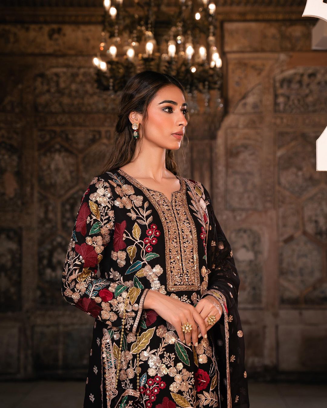 Pakistani Luxury Super Hit Outfit (Pret Collection)