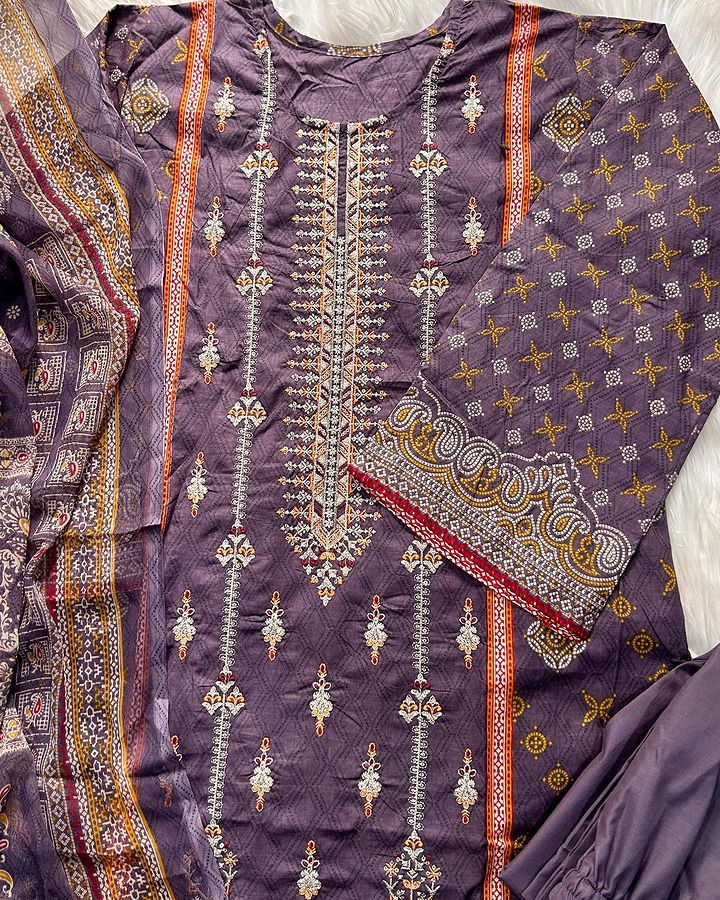 Embroidered Lawn Collection